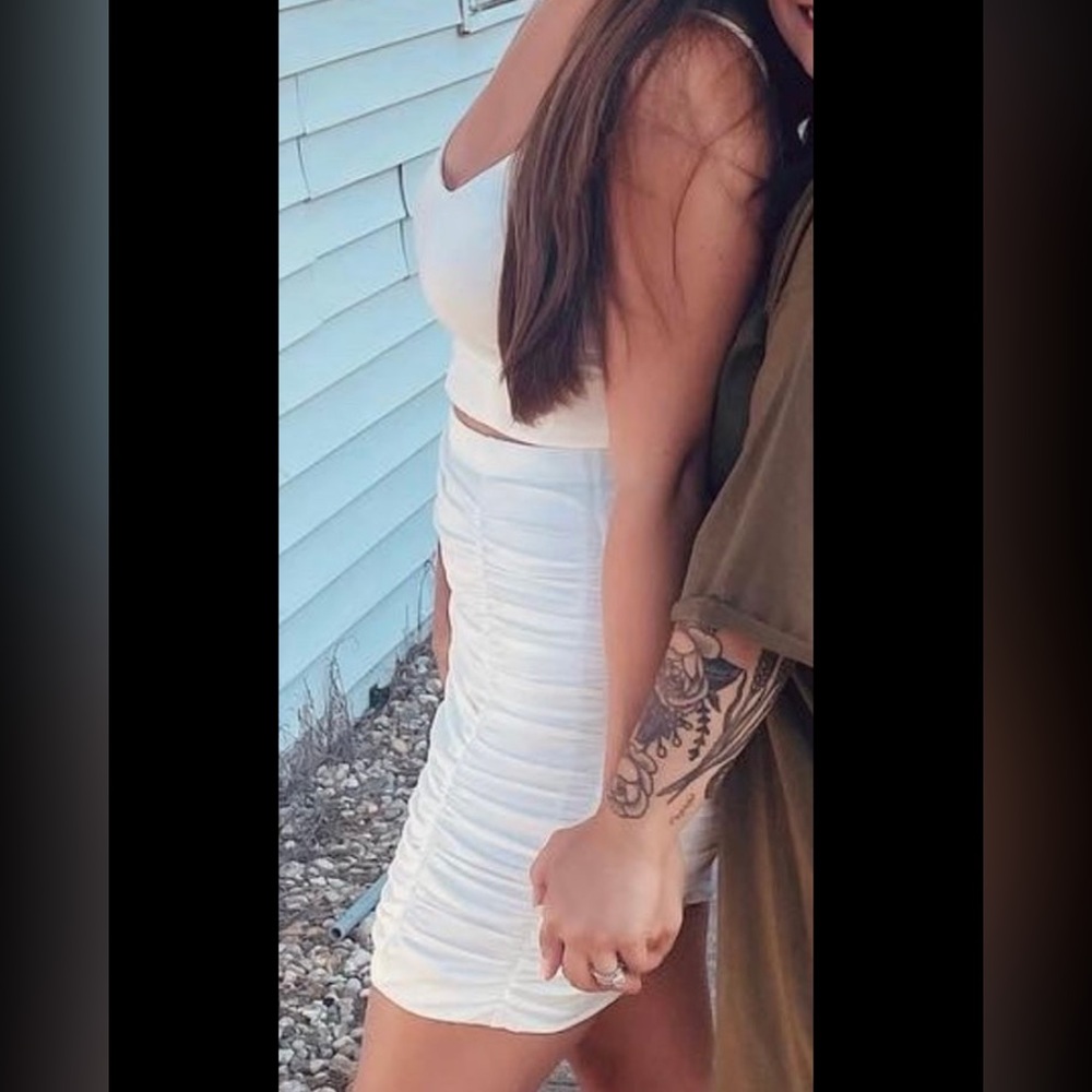 2 piece white set